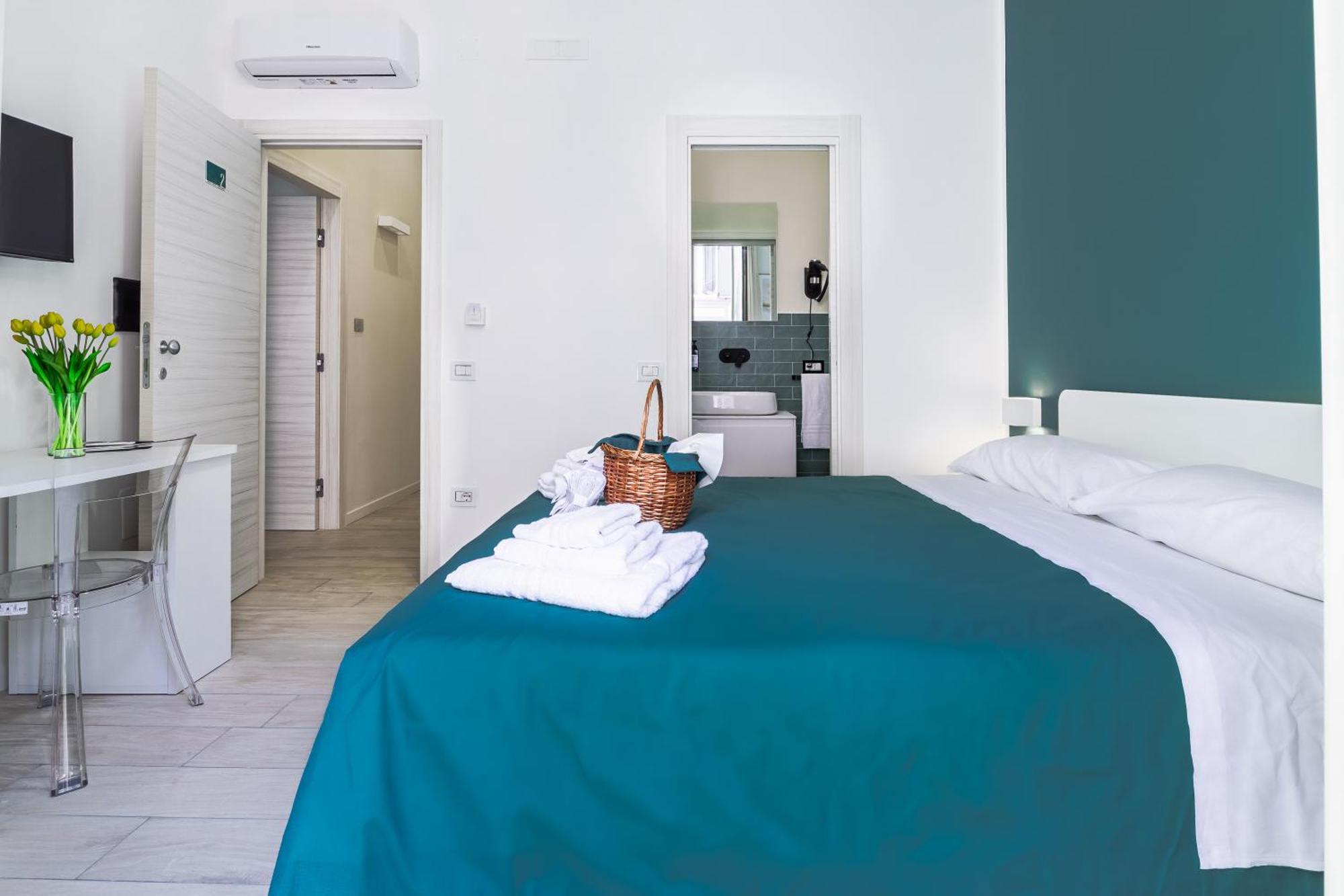 Rua De Mar Chiatamone Hotel เนเปิลส์ ภายนอก รูปภาพ